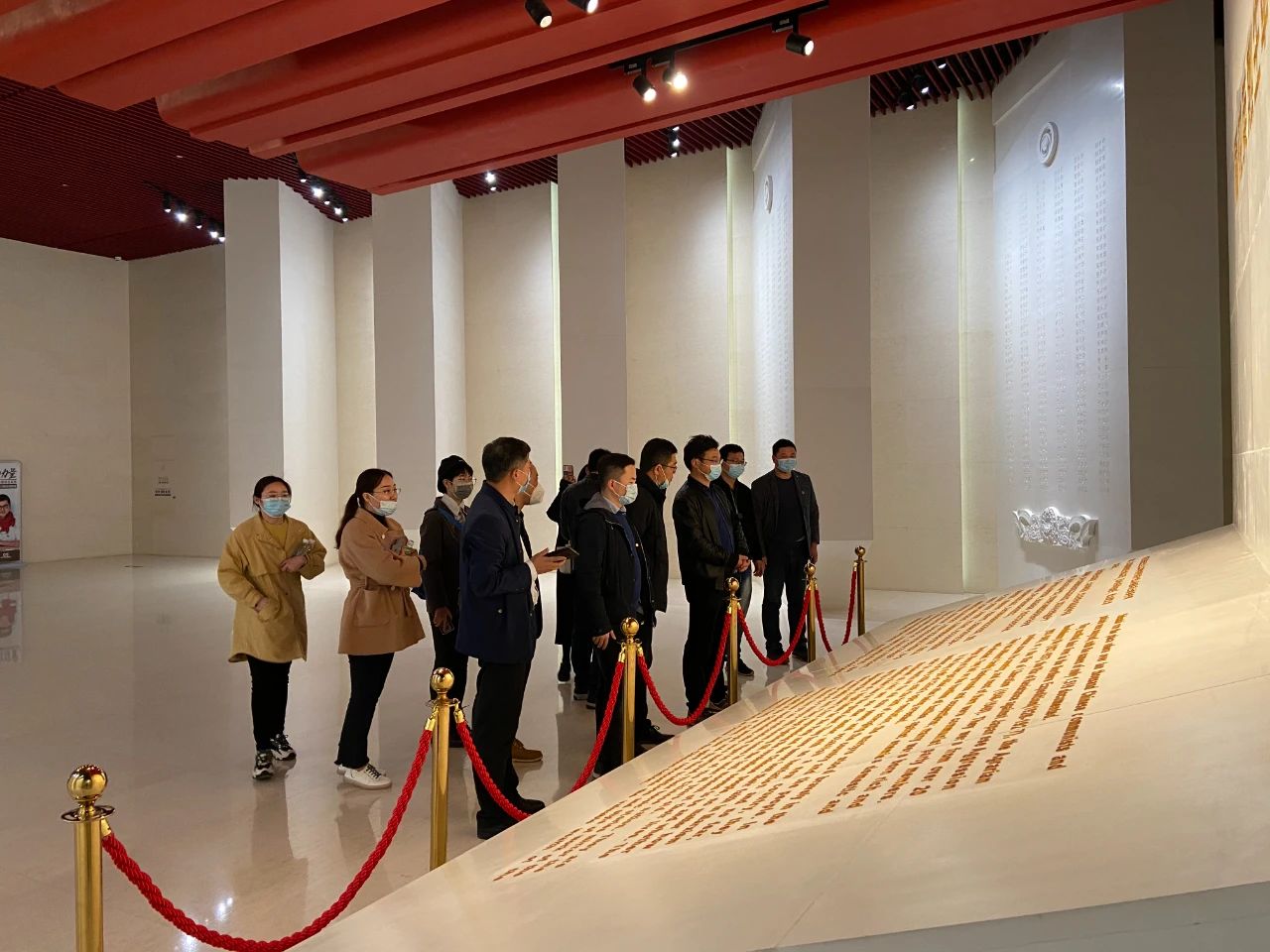 下载.jpg 下载.jpg